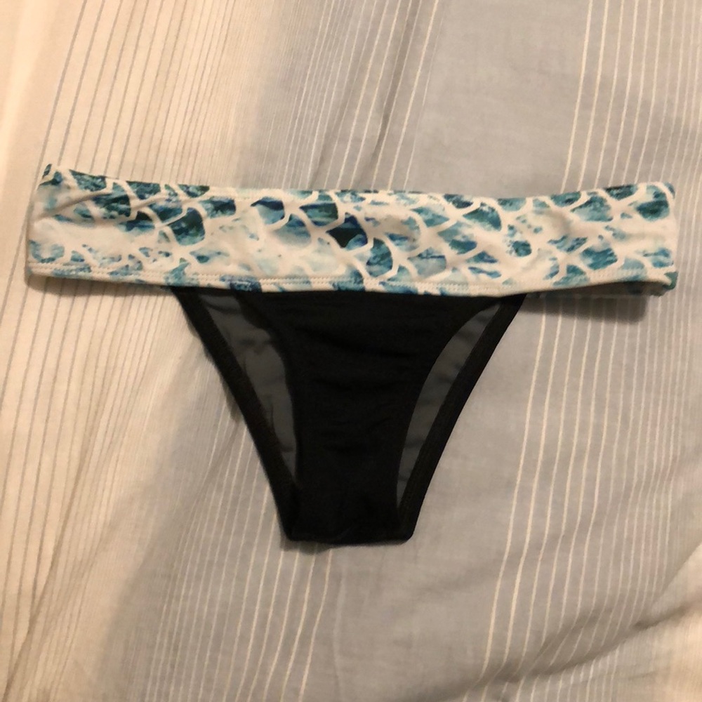 Toryn bottoms